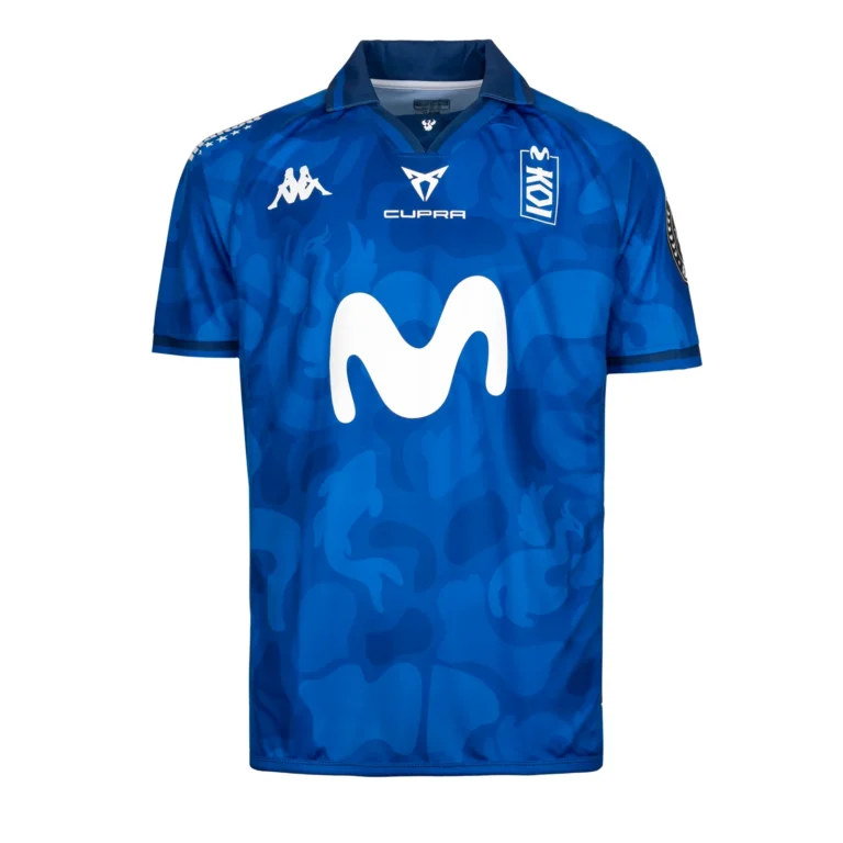 Camiseta azul de esports Movistar KOI con logo M blanco y estampado camuflaje tonal